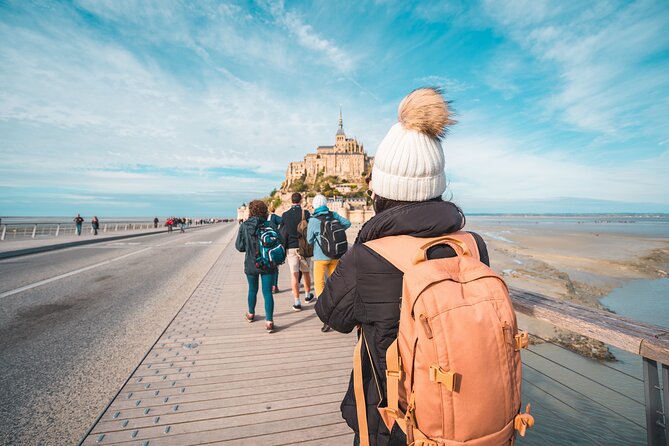 2-Hour Guided Walking tour of the Mont Saint Michel - From the Beauvoir meeting point to the island