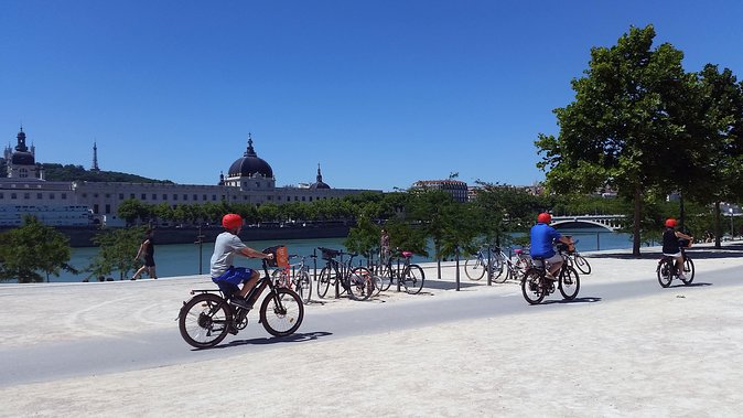 2h - Electric Bike Tour of Lyon with a Local Guide - Starting beside the Saône in Old Lyon