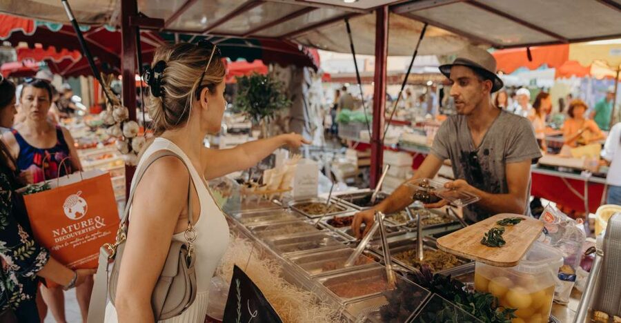 Aix-en-Provence: Food Tour - Rue d’Italie and the first food stops
