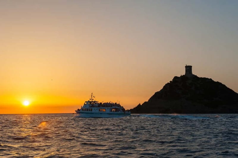 Ajaccio/Porticcio: Sanguinaires Sunset Cruise & Wine Tasting - Why this Ajaccio sunset cruise works so well