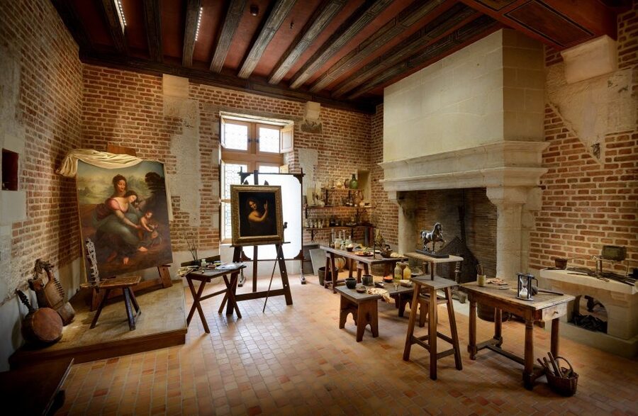 Amboise: Clos Lucé Castle, Da Vinci Park and Museum Ticket - Inside the château: Leonardo’s private world
