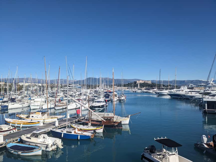 Antibes: 2 hour walking tour in the old town - Cathedral and Picasso Museum from the outside