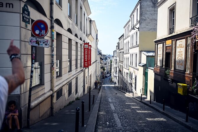 Authentic Parisian Gourmet Food Tour with 10 Local Dishes & Wines - Your guide matters more than the printed menu