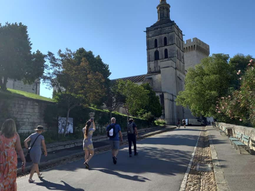 Avignon: City Walking Tour with Popes Palace Entry - Finishing with a glass of Rhône wine