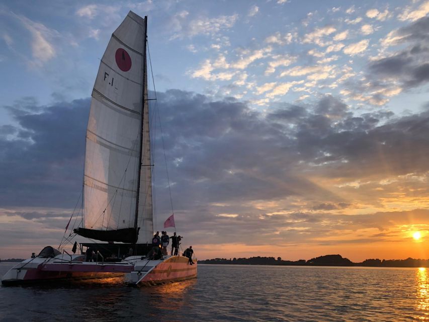 Baden: Gulf of Morbihan Exploration by Catamaran - What the catamaran feels like on board