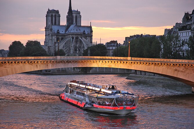 Bateaux Mouches Dinner Cruise on the Seine River in Paris - Should you book the Bateaux Mouches dinner cruise?