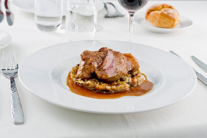 Bateaux Parisiens Seine River Gourmet Dinner & Sightseeing Cruise - The live music and evening mood