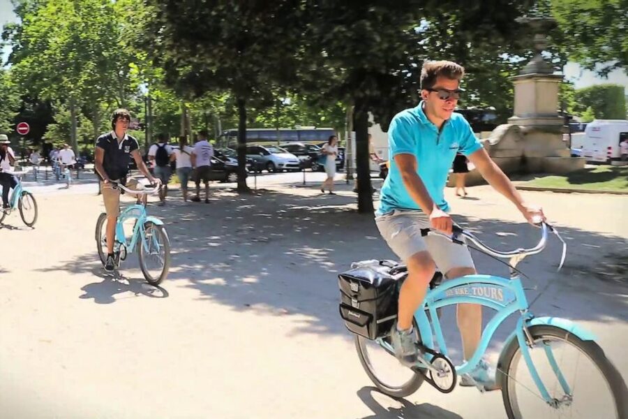 Best of Paris Bike Tour - Starting at Fontaine Saint-Michel