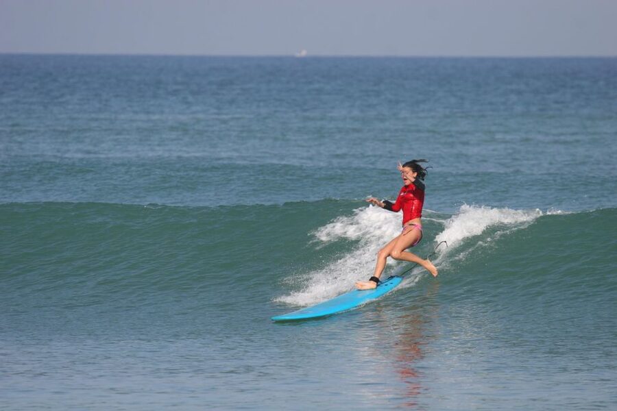 Biarritz : Cours de surf sur la côte Basque. - Small group, busy water