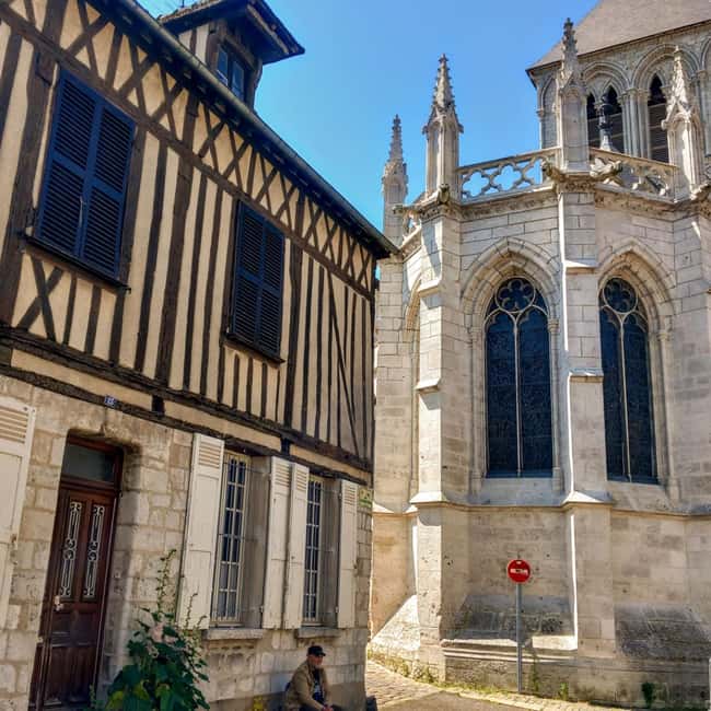 Bike tour from Vernon to Giverny with local guide - Key points to know before booking