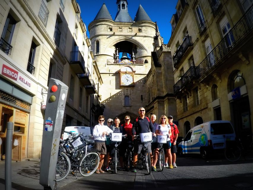Bordeaux: Essentials 3-Hour Bike Ride - Pont Chaban-Delmas and Bordeaux’s newer side
