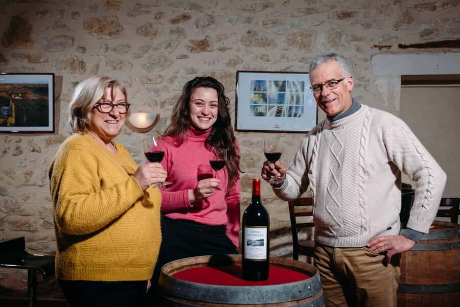 Bordeaux: Explore an Organic Family Vineyard with Tasting - Walk among the vines and discuss organic farming