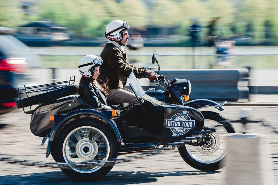 Bordeaux: Sightseeing by Side Car - Starting at the Tourist Office