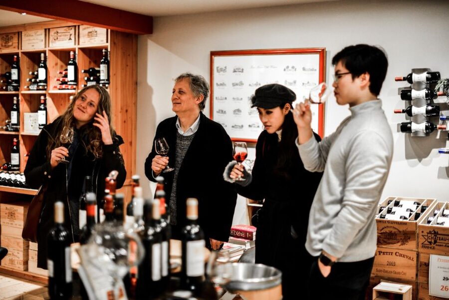 Bordeaux: St-Emilion and Medoc Wine Day Tour with Lunch - Is $230 a fair price?
