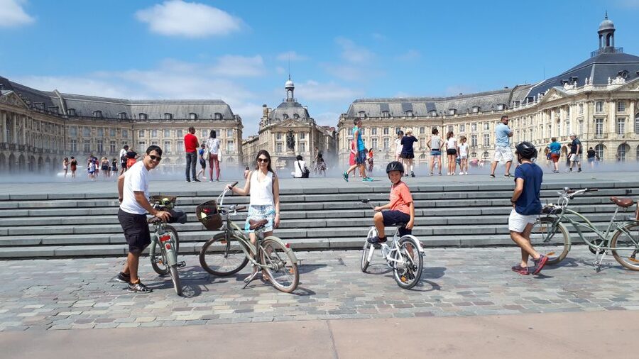 Bordeaux: Top Landmarks & Historic Bike Tour - Quinconces, the Golden Triangle, and the grand center