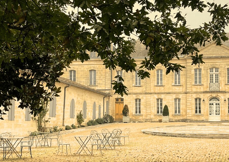 Bordeaux : Unforgettable Saint Emilion Half Day Wine Tour - Why Saint Emilion works so well as a half-day trip
