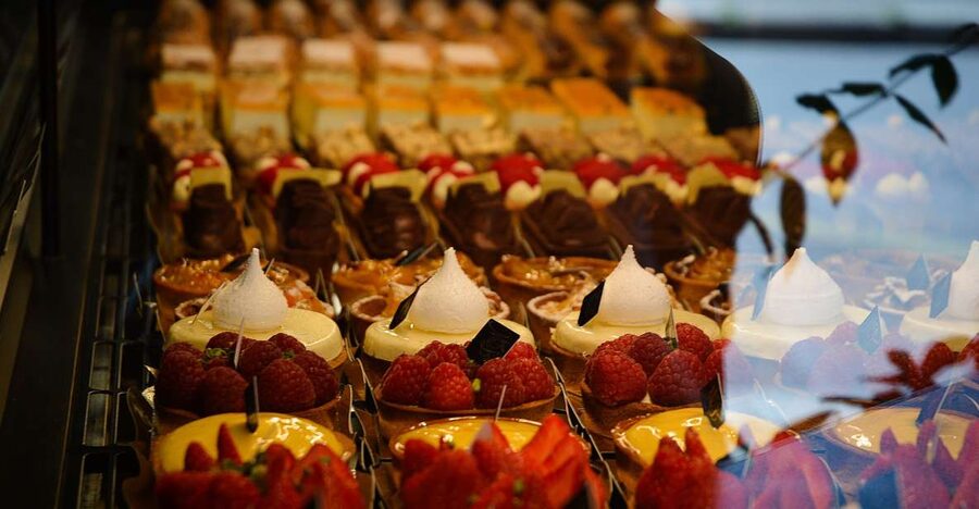 Bordeaux: Walking Tour of the City's Best Bakeries - Starting at Saint Michel Basilica
