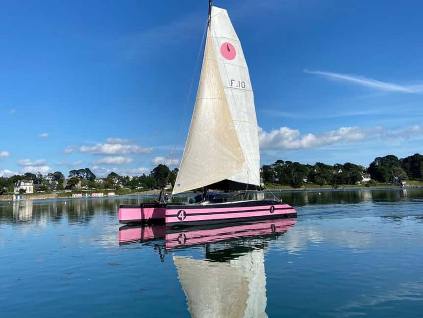 Brittany: Glénan Archipelago Sailing Day - Why the Glénan Archipelago works so well by catamaran