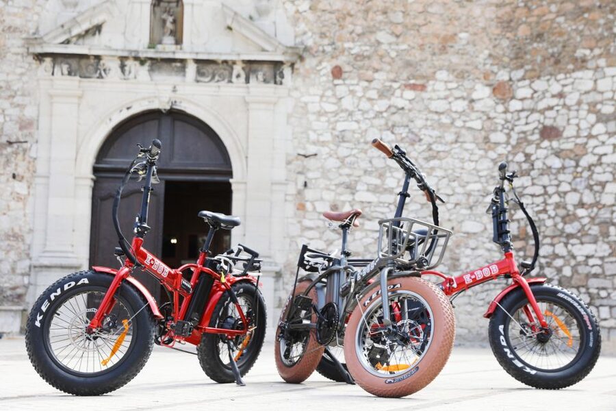 Cannes 2-Hour E-bike Tour - Small details that improve the morning