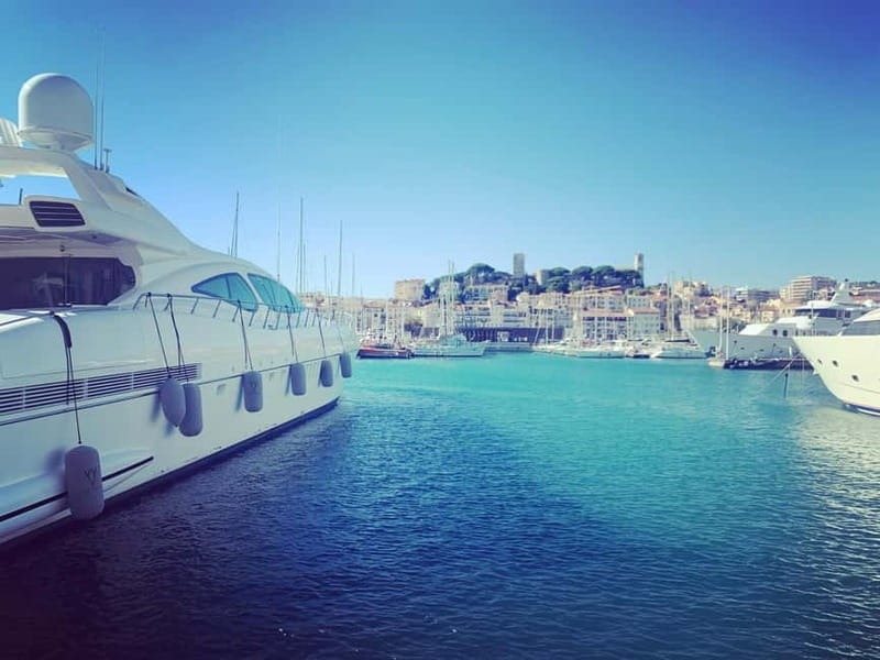 Cannes: City Tour in a Vintage Bus - The final bus loop and changing city views