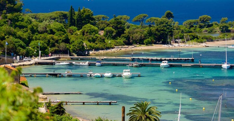 Cannes: Private Boat Trip to Lerins Islands & Cap d'Antibes - Leaving Camille Rayon Marina for the open water