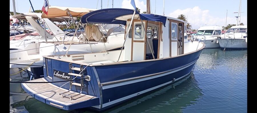 Cannes: Private Boat Trip to Lerins Islands & Cap d'Antibes - What Philippe adds to the trip