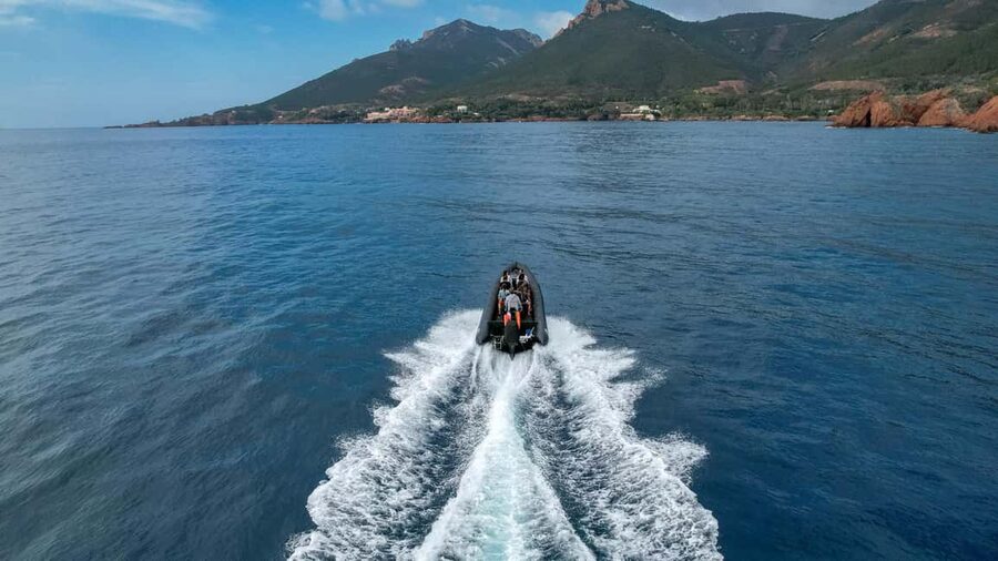 Cannes: Scenic Coves RIB Boat Tour - Starting at Port du Béal in Cannes