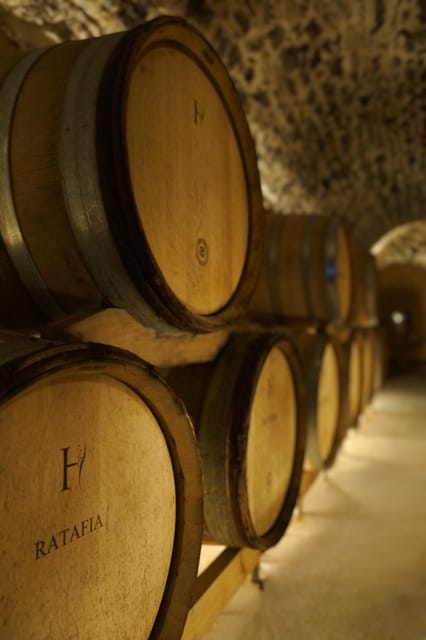 Champagne Vineyard Experience: Delve into the terroir - Finishing with Champagne and Ratafia Champenois