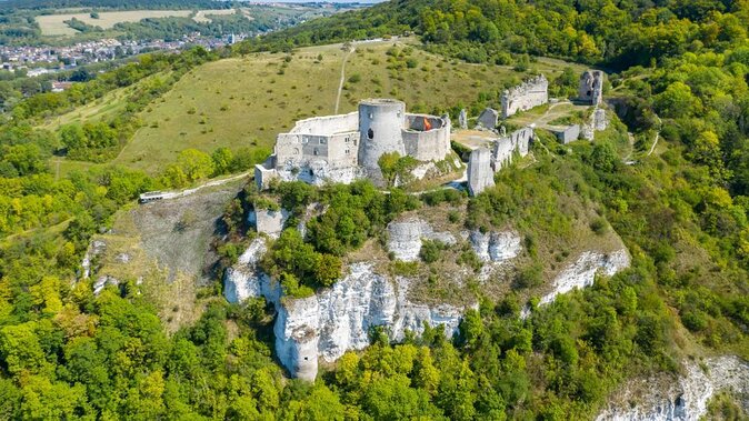 Chateau Gaillard Royal Domain Admission Ticket - Why Château Gaillard feels different from the big Loire chateaus