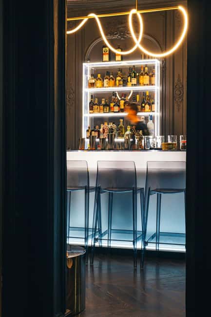 Cocktails lessons in Speakeasy - Three techniques, three different drinks