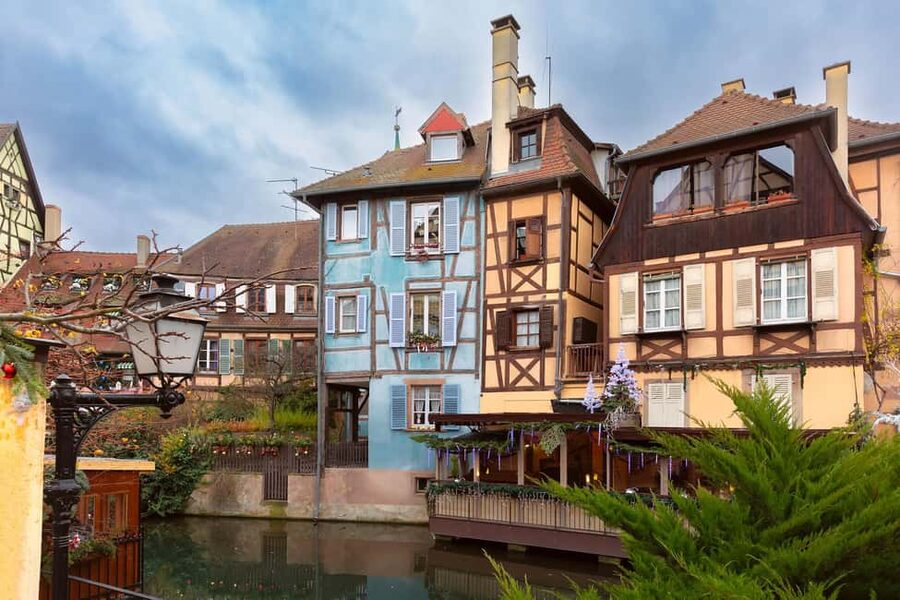 Colmar: Express Walk with a Local in 60 minutes - Small groups make a short walk work better