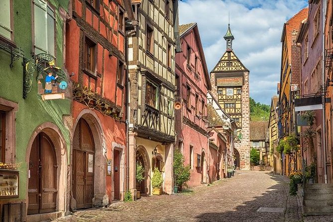 Colmar, Medieval Village & Castle Small Group from Strasbourg - Colmar: canals, churches, and half-timbered streets