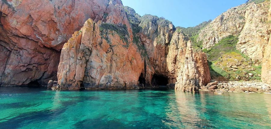 Croisière Calanques de Piana - Baignade bateau 12 places - Why a 12-seat boat changes the outing