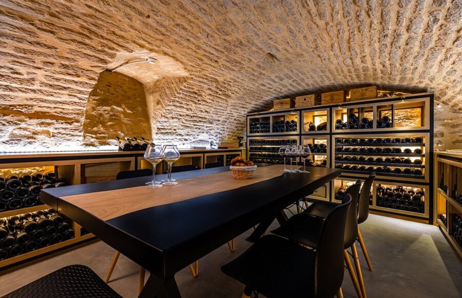 Dijon: La Cave du Palais Burgundy Wine Tasting Experience - Who should book this Burgundy tasting?