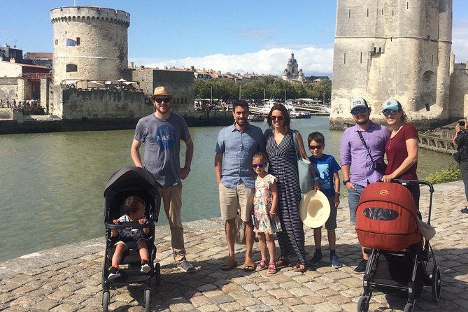 Discover La Rochelle: Discovery Walking Tour of La Rochelle - Hotel de Ville and the story of civic La Rochelle