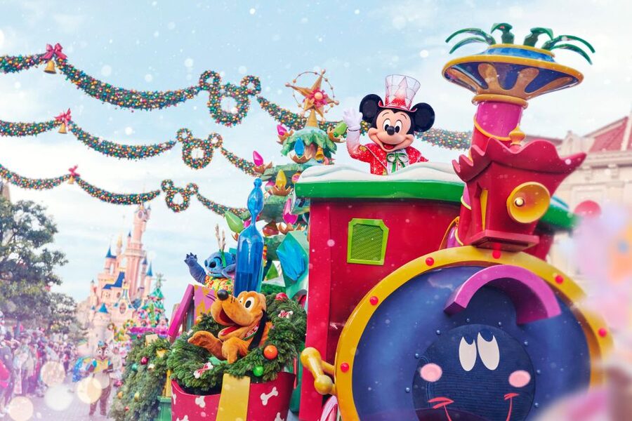 Disneyland® Paris 2/3/4-Day Ticket - Food costs and breaks inside the parks