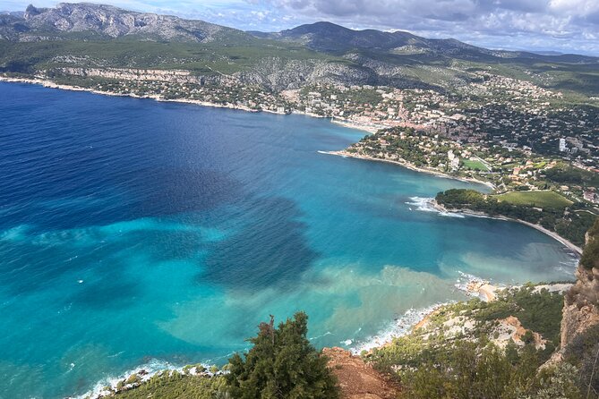 Drive by cabriolet from Marseille cruise port to cassis - Cassis: time to slow down