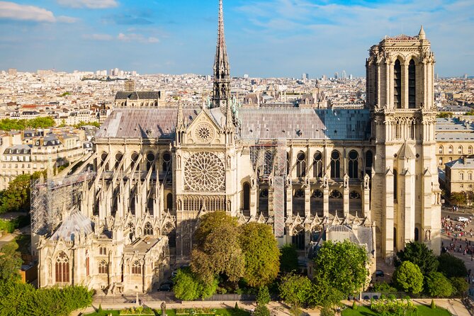 Early Access Paris Notre Dame Cathedral Walking Tour - The medieval clock and Pont Neuf views