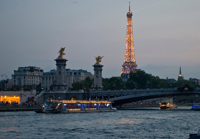 Eiffel Tower Dinner Experience and Sightseeing Seine River Cruise - Is the food worth the $488.99 price?