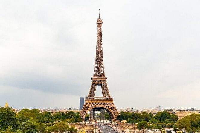 Eiffel Tower Guided Tour by Stairs with Optional Summit by Lift - The first-floor pause and the glass floor