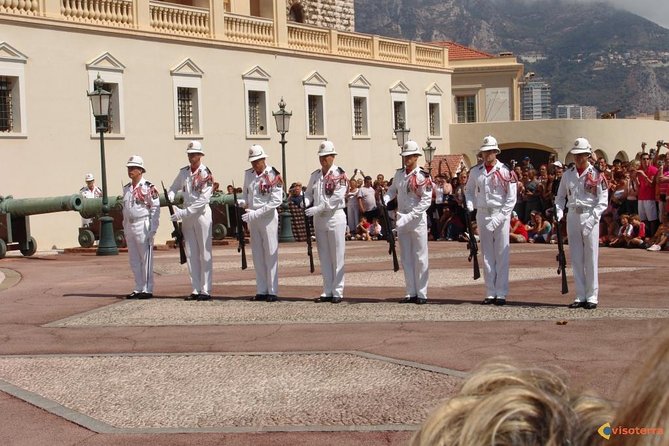 Excursion partagée Eze, Monaco & Monte Carlo from Nice - Monte Carlo Casino in twenty minutes