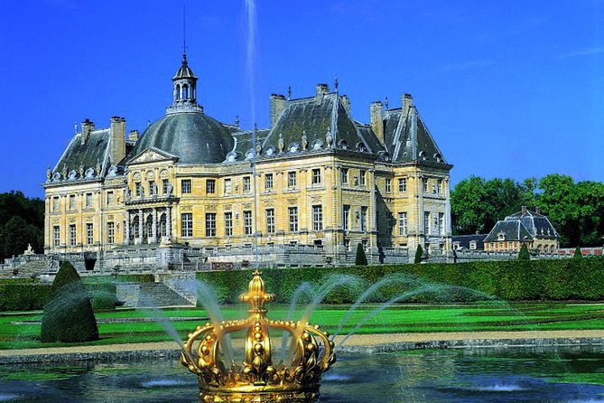 Fontainebleau and Vaux le Vicomte Chateaux Day Trip from Paris - What the price includes, and what it does not
