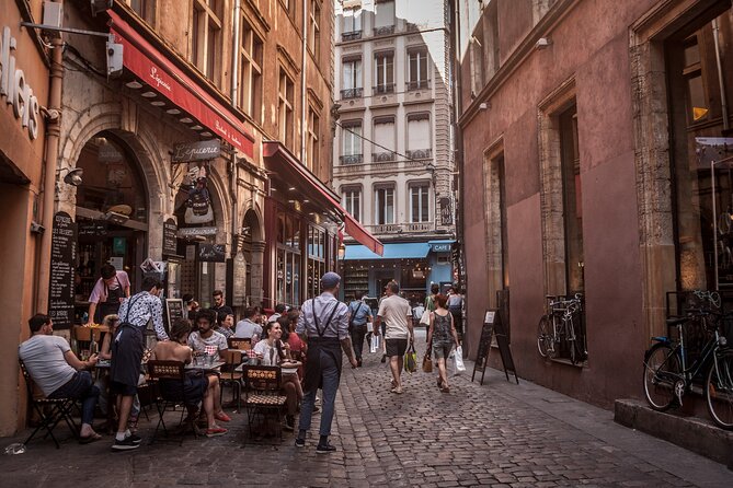 Food Tour in Lyon – A Full Taste of France by Do Eat Better - The Presqu’île brings in Lyon’s sweet side
