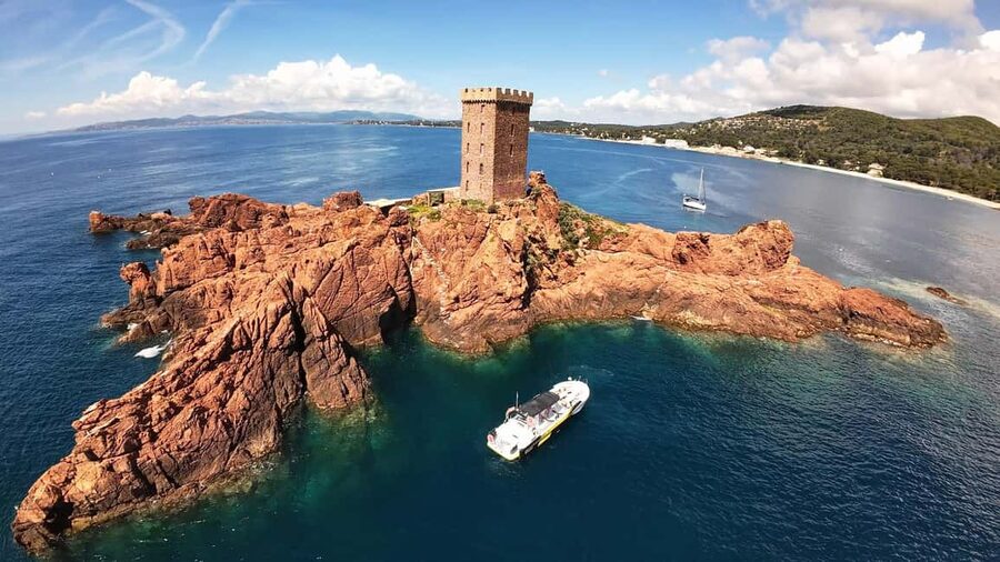 Fréjus: Sea and Creeks Boat Tour with Snorkeling and Drinks - Leaving from 62 Quai d’Agrippa in Fréjus