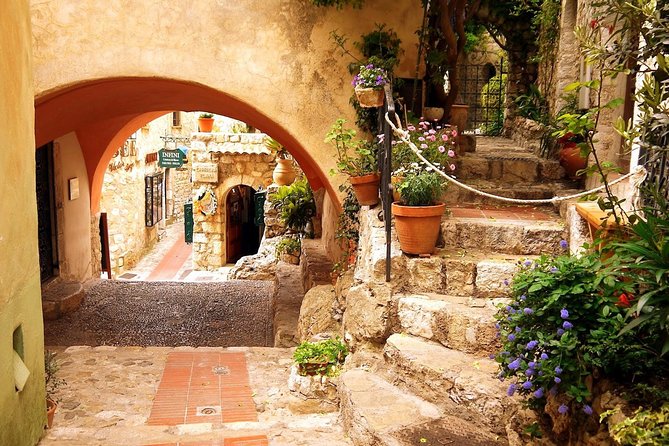 French Riviera in One Day from Nice shared tour - One day, four Riviera personalities
