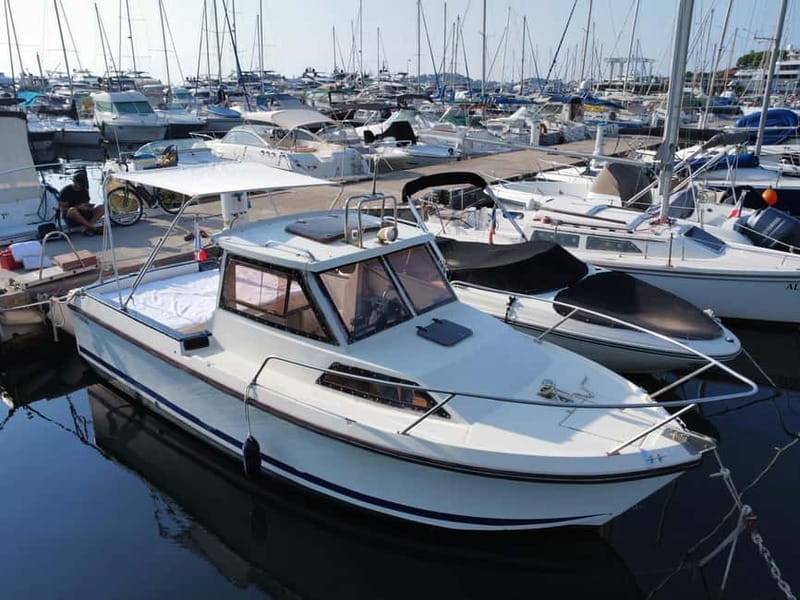 French Riviera Private Boat Trip - Leaving from Villefranche-sur-Mer
