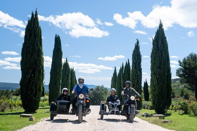 From Aix-en-Provence: 2-Hour Wine & Scenery Sidecar Tour - Why a sidecar is a smart way to see Aix countryside