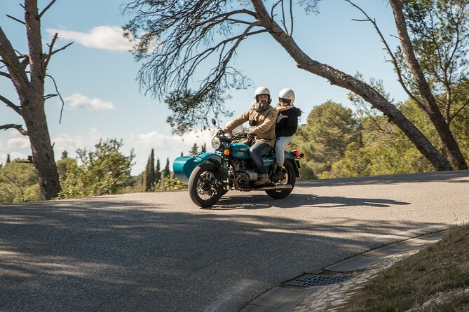 From Aix-en-Provence: 2-Hour Wine & Scenery Sidecar Tour - Comfort, safety, and changing seats