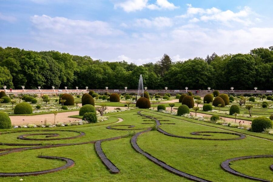 From Amboise: Chambord and Chenonceau Tour with Lunch - Who will enjoy this day most
