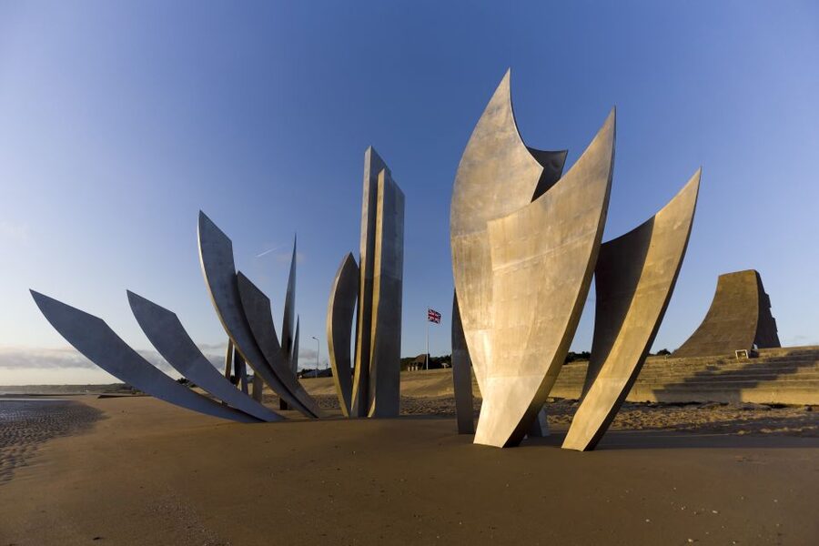 From Bayeux: American D-Day Sites in Normandy Full-Day Tour - The guides make the difference